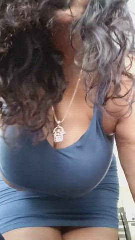 Big Tits Dancing Thick gif
