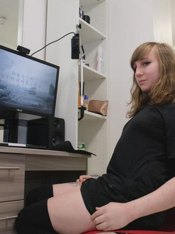 be a good boy and sit under my desk <3
