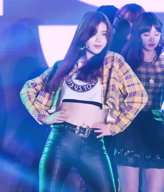 181218 구구단 gugudan Soyee Sally Haebin ?