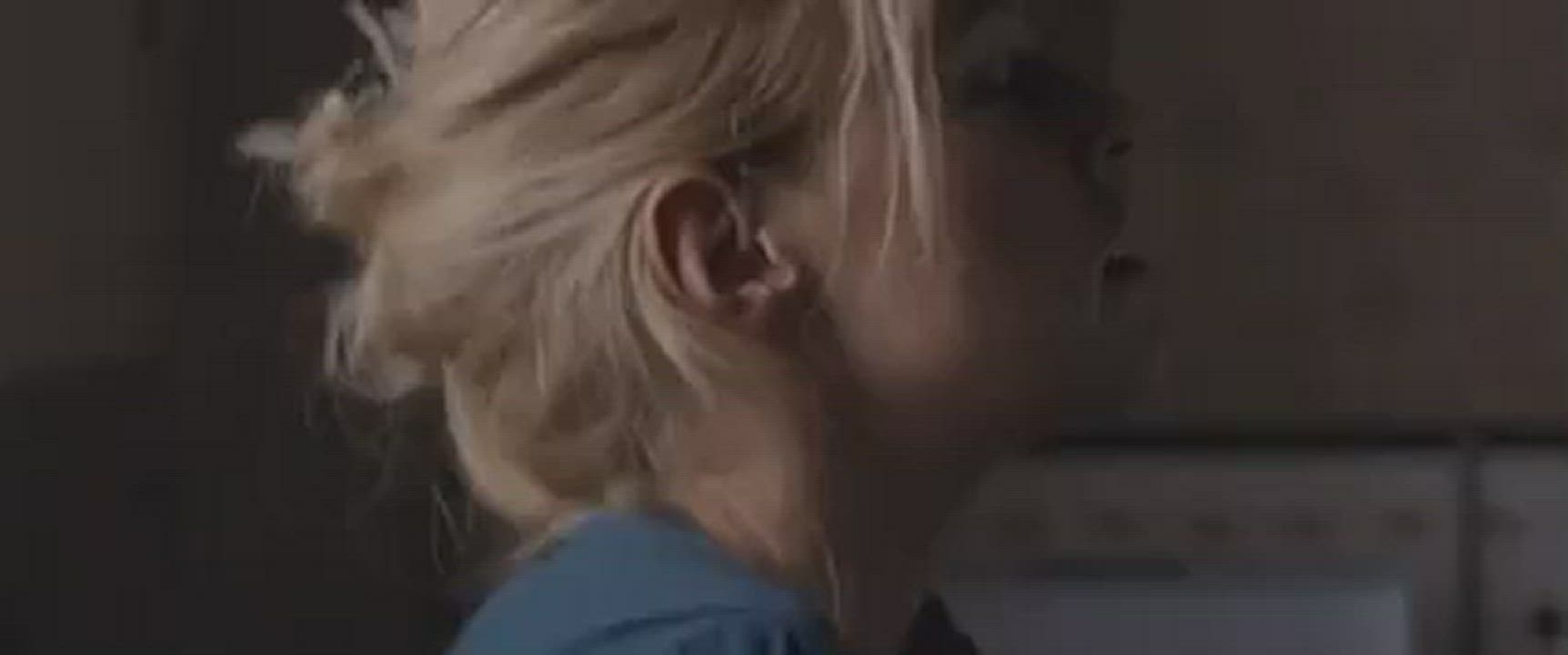 los haverkort a housewife cheating with a young construction worker in rendezvous(2015)