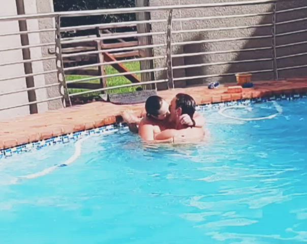 Couplesporn, Cunnilingus, Exhibitionism, (NSFW), Pussy Eating, r/CaughtPublic, r/ExposedToStrangers,