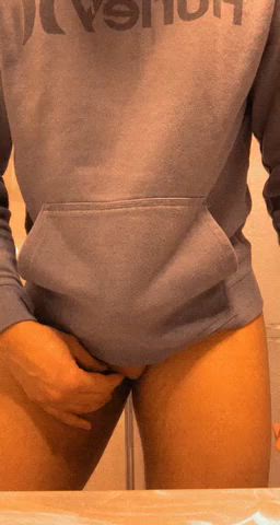 [25] [Dick pic] Hope you like this reveal 😋
