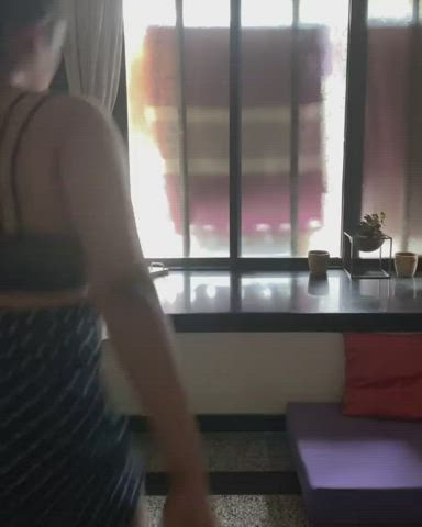 Apoorva arora's sexy dance