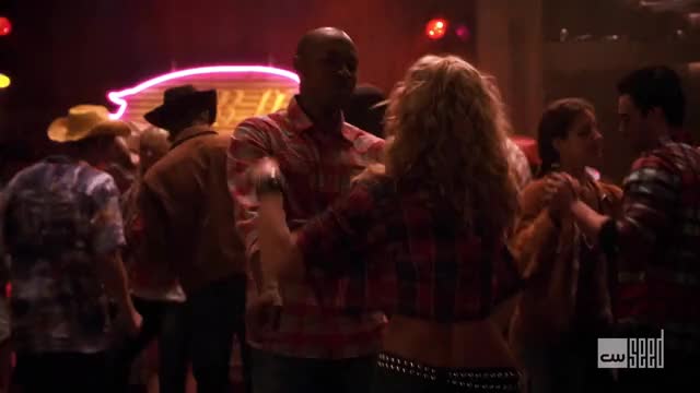 Aly Michalka - Hellcats - E11 - cleavage, cowboy hat in country bar (2/2)