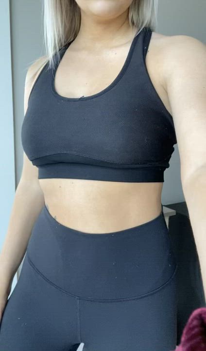 Building up the courage to flash the guys at my gym 😳