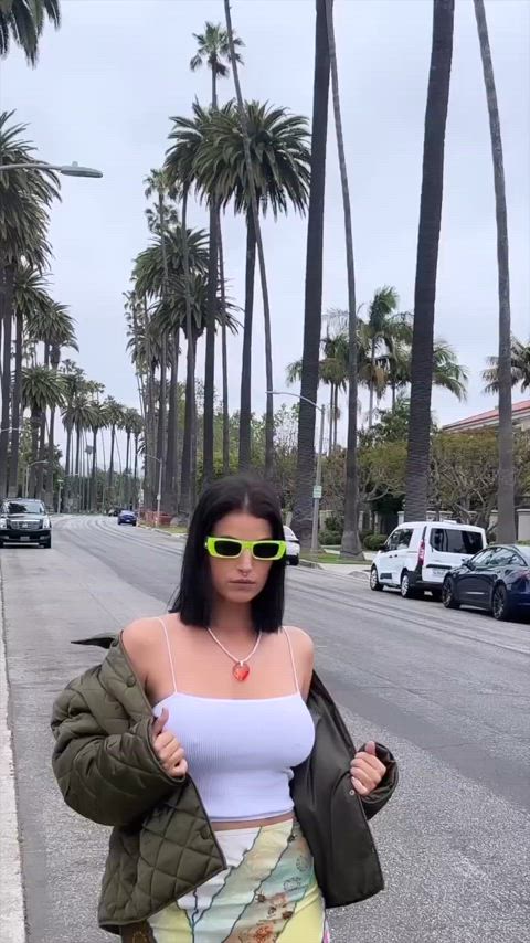 amateur babe braless cumshot cute hardcore jerk off nipples public tiktok just-boobs