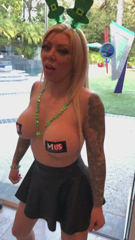 So Fu***** Hot! (Karma RX)