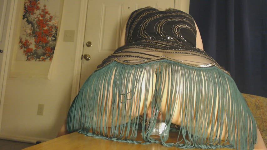 Bouncy tassel ride :)