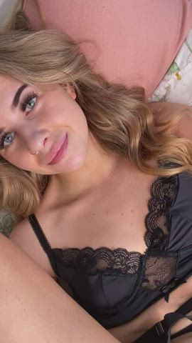 I'm 21 years old today! Would you give me my birthday spanks?