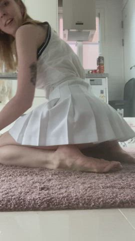 I like my skirts short 😉
