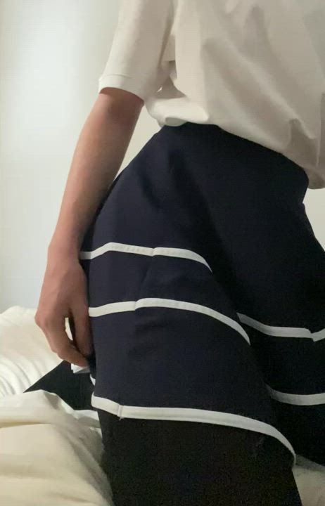 Would u like to see me without my school uniform <3