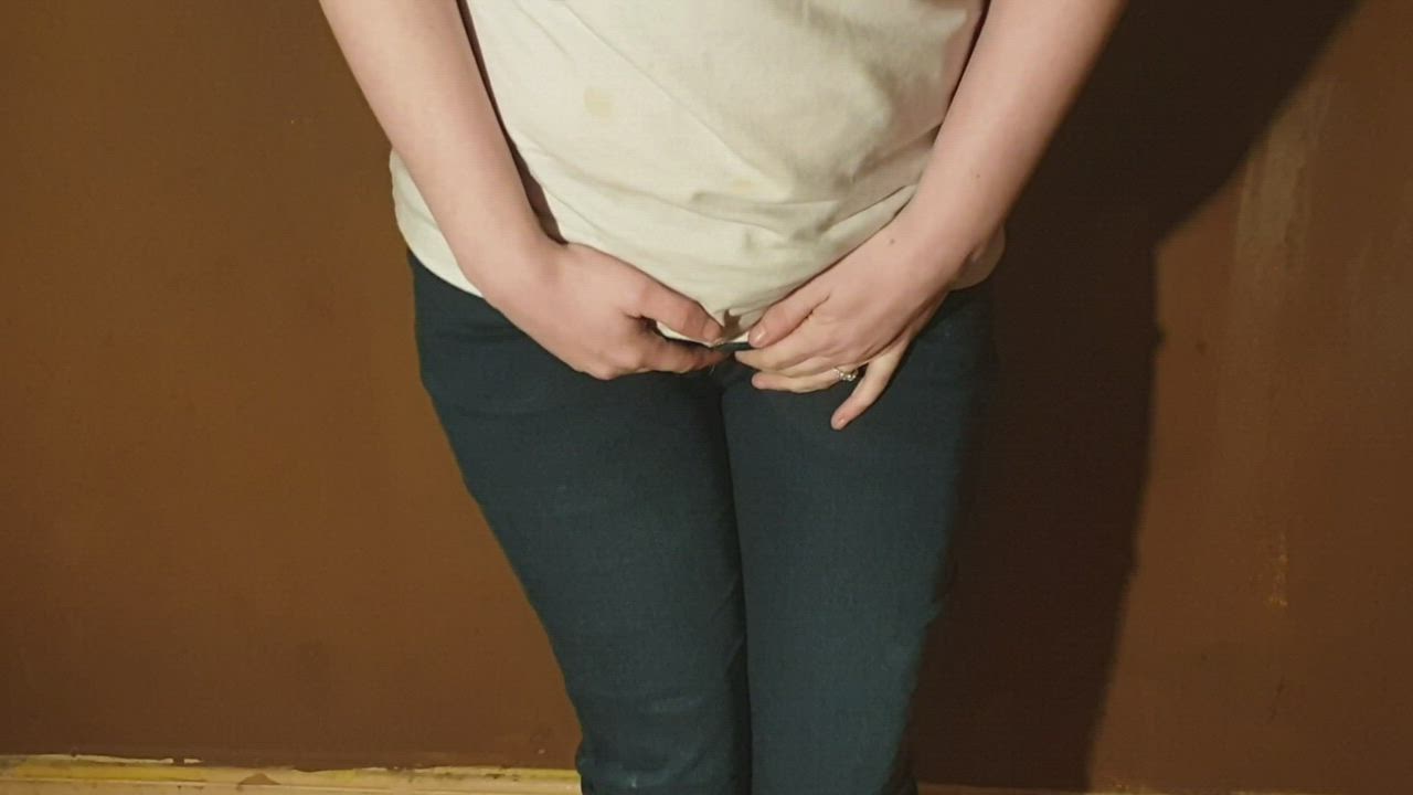 Taking a nice warm piss in my jeans/jeggings, because it feels amazing! 😌❤