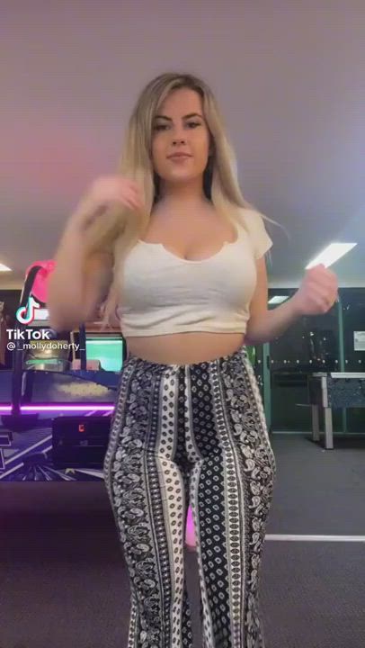 18 Years Old 19 Years Old 20 Years Old 21 Years Old Babe Barely Legal Big Ass Big