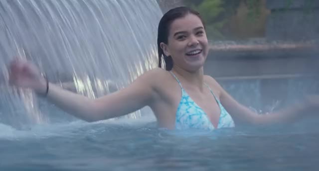 Hailee Steinfeld