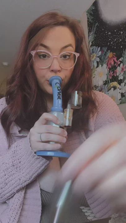 Last day to get a free trial 💖 bong rip without the cardigan on there… and so