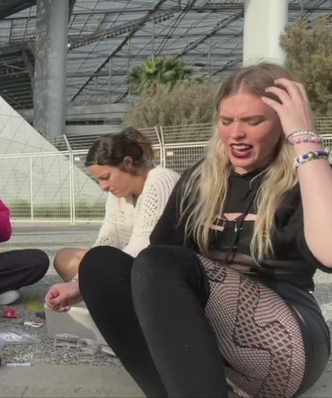 ass jiggling pale stockings thick thighs gif