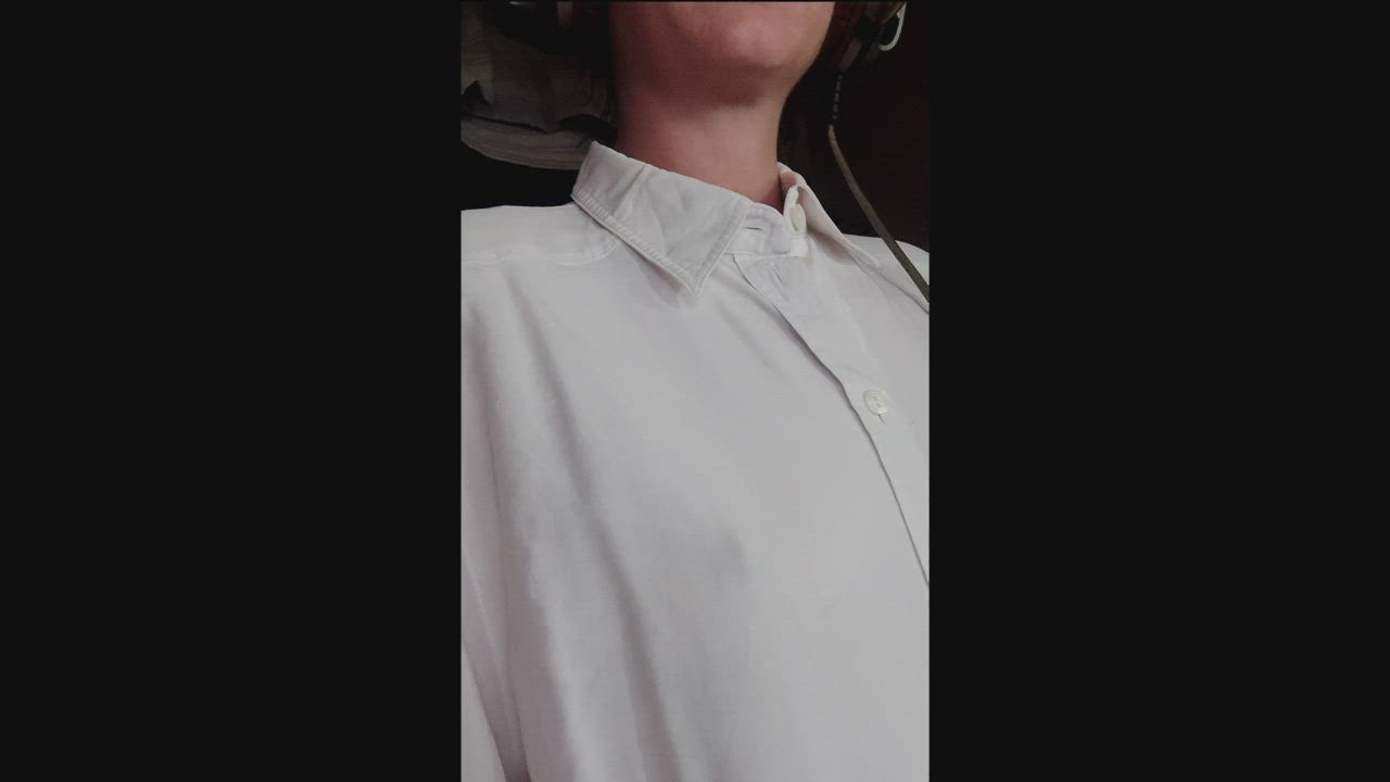 My nipples get hard when I'm vibing