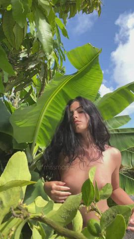 I’m Eva… where is my Adam?🍎✨
