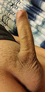 26 Hispanic Male looking for an interested female
