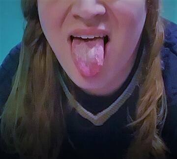 I hear you like pretty tongues <3