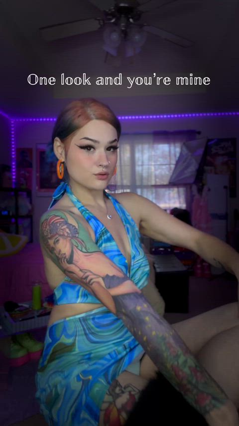 armpits dominatrix femdom findom fitfemdom foot fetish goddess smoking amateur-girls
