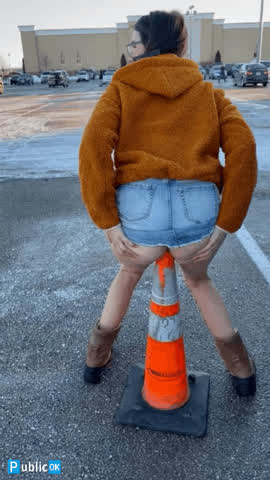 Traffic cone