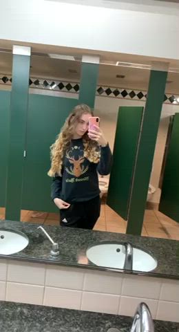 Anytime I pass a mirror I can’t resist the urge to take nudes