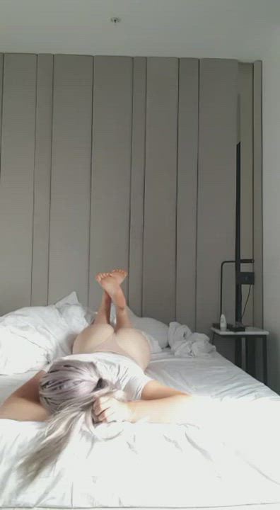 Be honest, would you masturbate if I sent you some naughty pics?