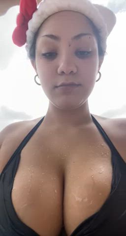 wet bounce 💦 (oc)