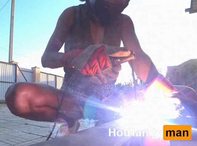 Floating Metal Table part 3 - Welding (Teaser)