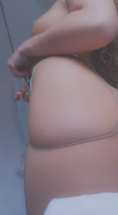 Just a lil thick