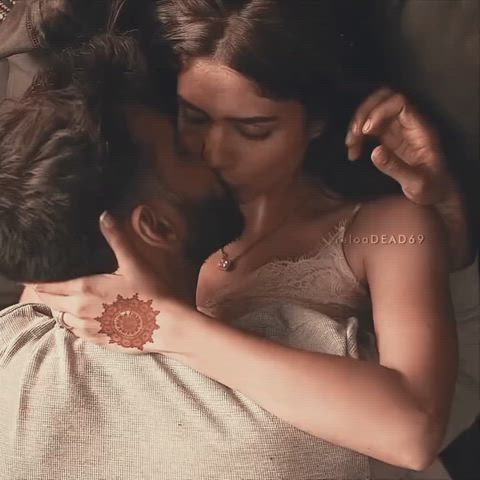 Mrunal being kissed.