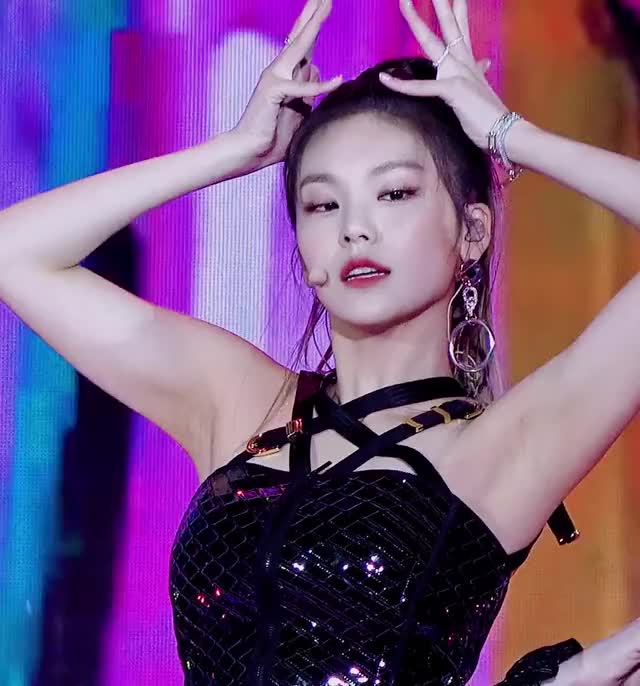 2019 ITZY YEJI