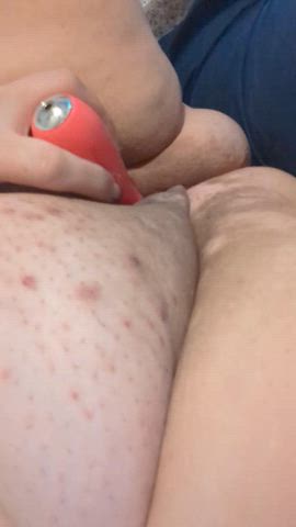 Blink-182 and playing with my pussy