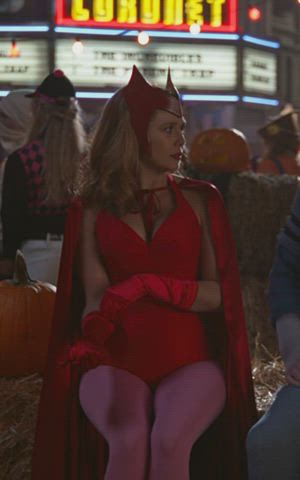 Elizabeth Olsen Tights gif