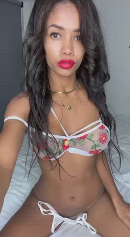 You like it when my boobies bounce?