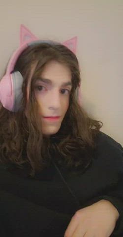Come suck my girlcock pls >;3