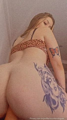 big ass bubble butt masturbating gif