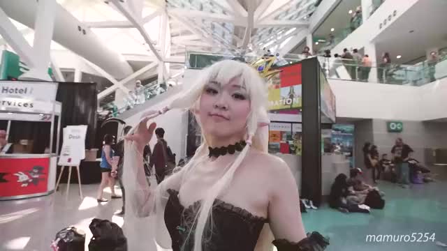 lewd cosplay
