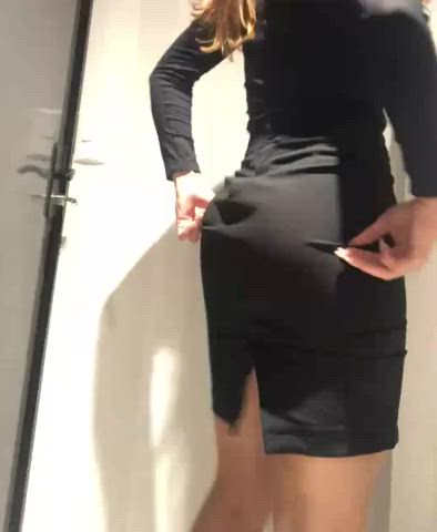 amateur ass booty pawg tease teasing teen uniform gif