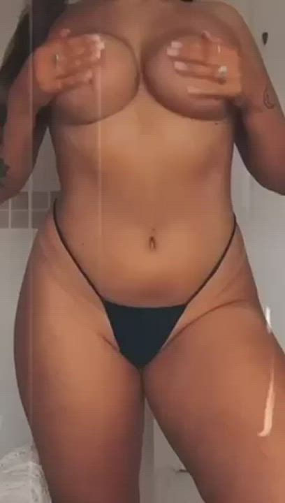 Anyone else horny this NYE [oc]