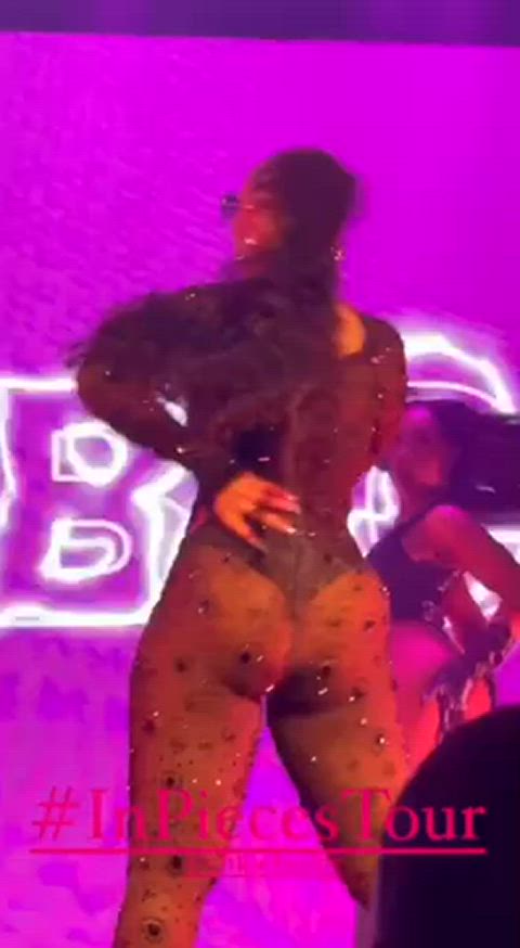 ass big ass chloe b gif