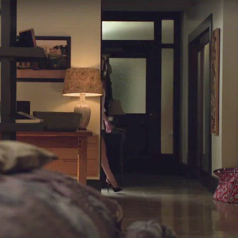 anna kendrick celebrity legs gif