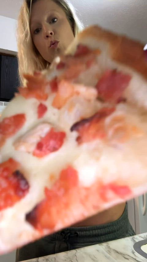 pizza always please my belly and gives it pleasure