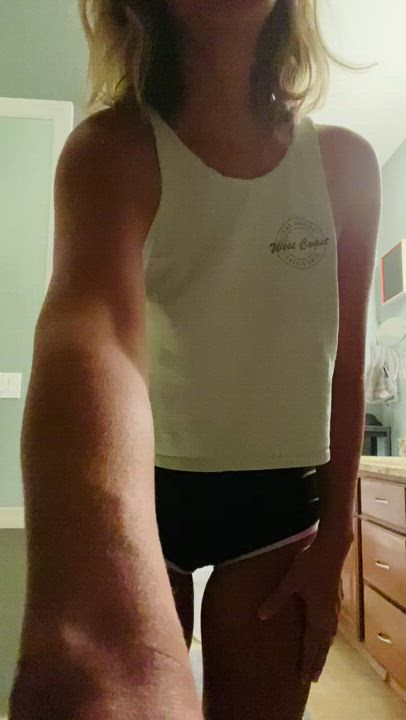 I’m a 40yo mom of three, and I like to be spanked.