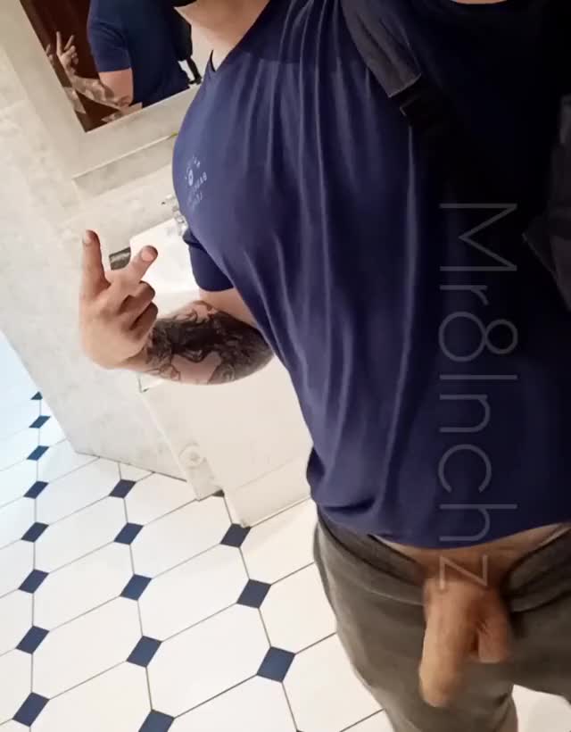 Pissy hung public bwc