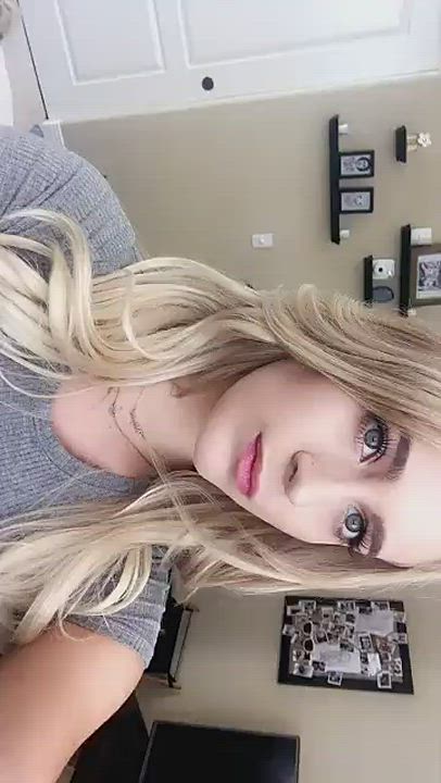 [Kik buddynewacct] sometimes I wish other guys had my girlfriend as their phone background
