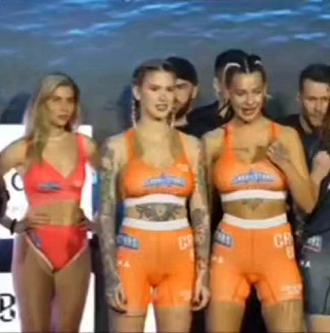 big tits caught exhibitionism exhibitionist flashing huge tits public tattoo voyeur