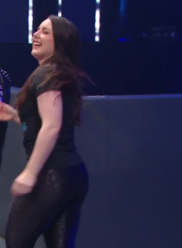 Nikki1