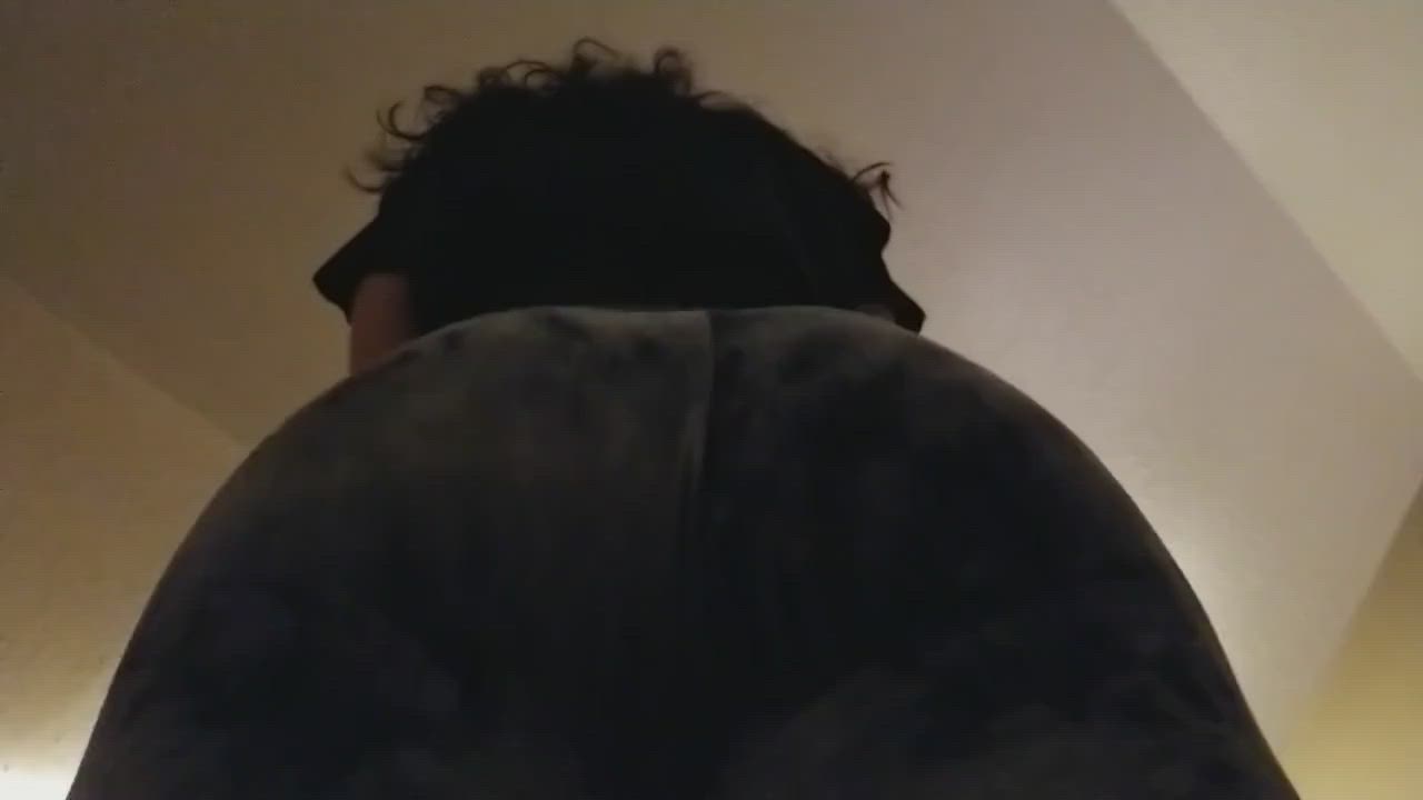 I love making my ass jiggle